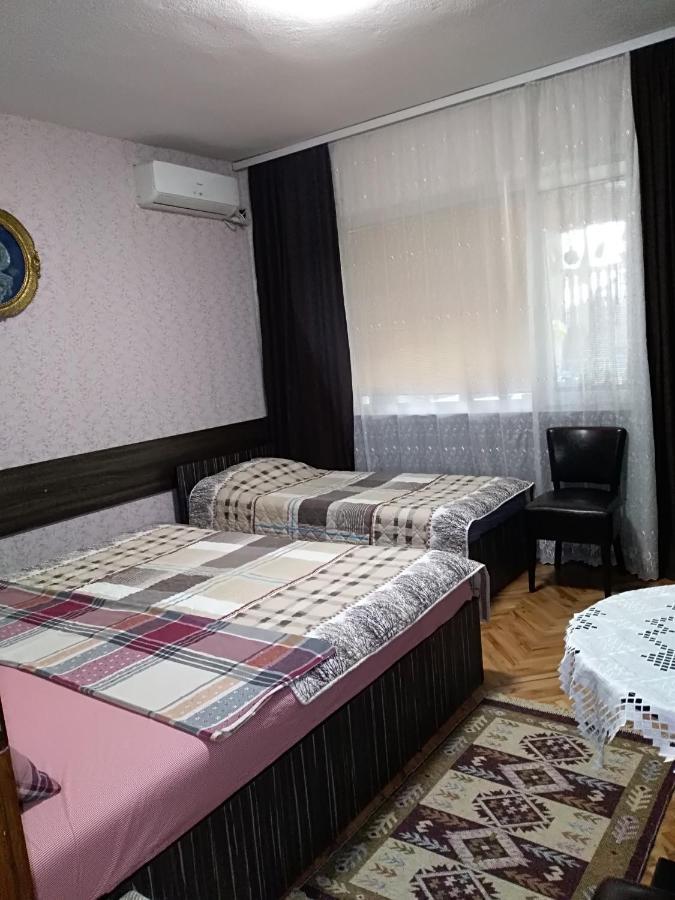 Durmitor Apartment Kumanovo Bagian luar foto