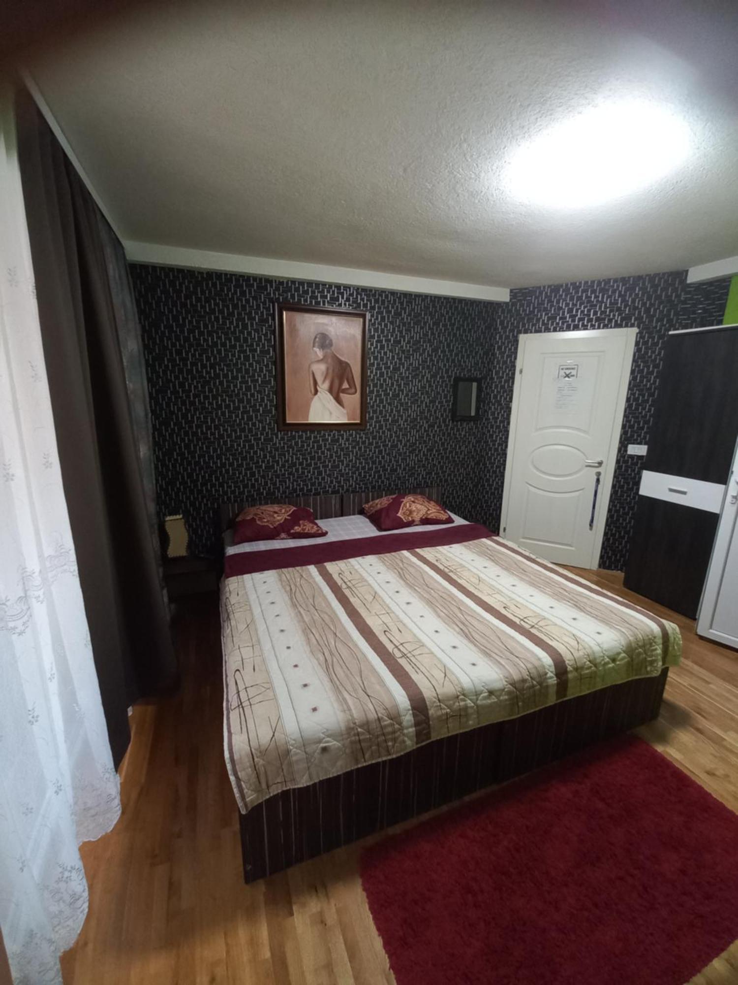 Durmitor Apartment Kumanovo Bagian luar foto